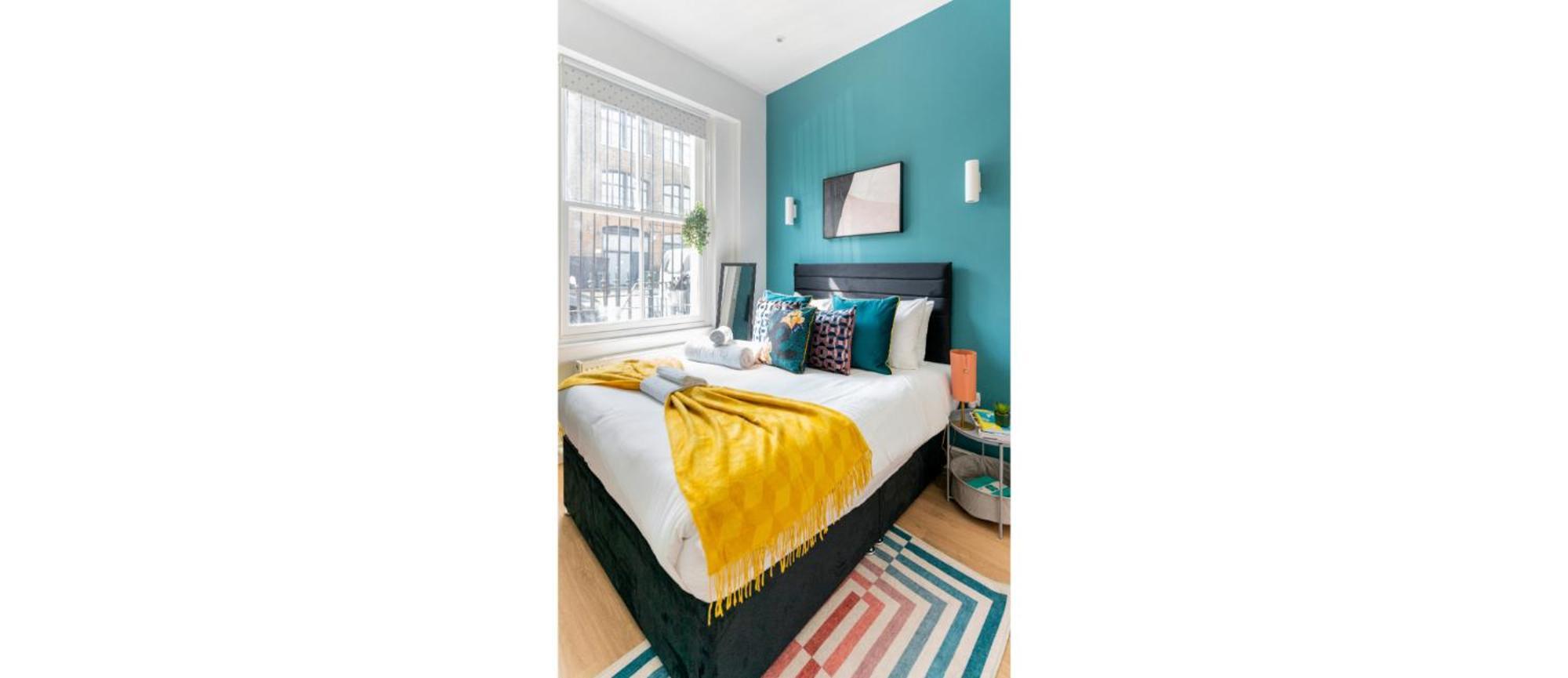 New: Bright & Stylish Perfect For 2 *